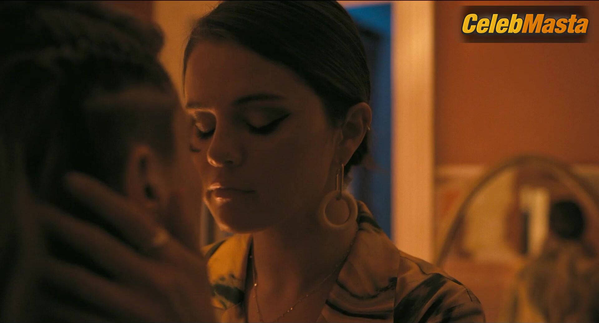 Cara Delevingne Selena Gomez And Lesbian Scene From Only - Photo 1 of 5 photo 5