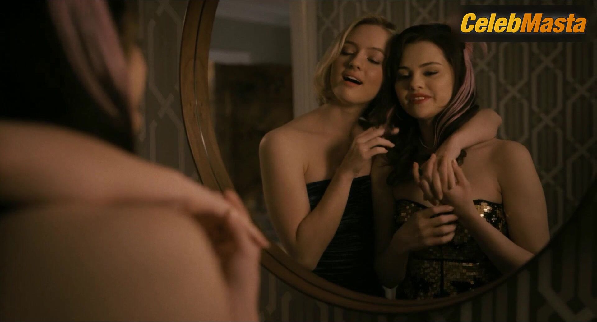 Selena Gomez Bares Hot Scene In Only Murders In The - Photo 3 of 5 photo 1