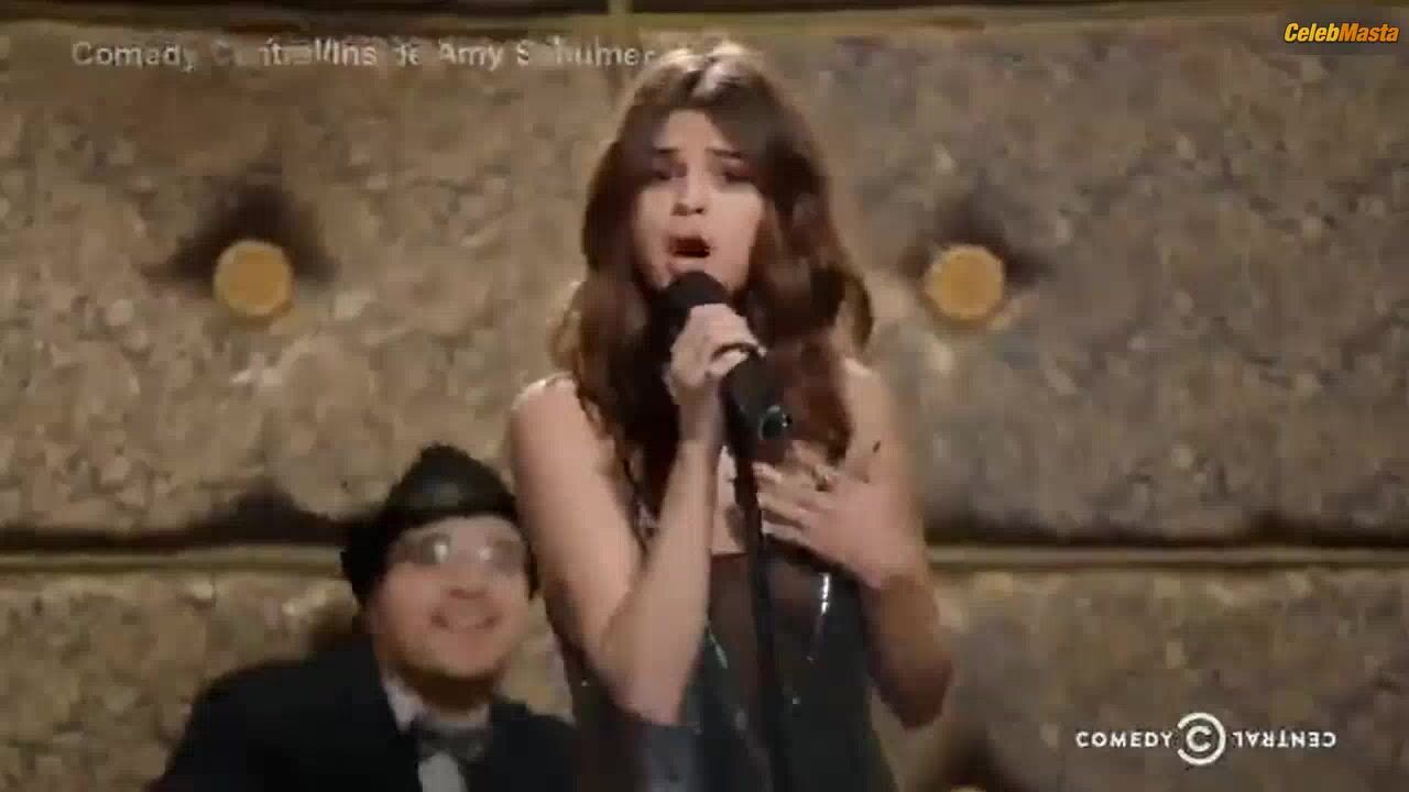 Selena Gomez Boobs Scene In Inside Amy Schumer - Photo 1 of 5 photo 2