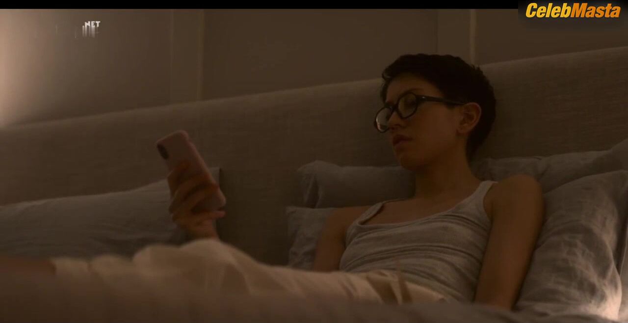 Sonoya Mizuno Hot Scene In Devs - Photo 2 of 5