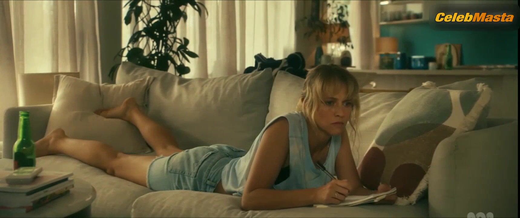 Teresa Palmer Tits, Underwear Scene From The Family Next - Photo 2 of 5