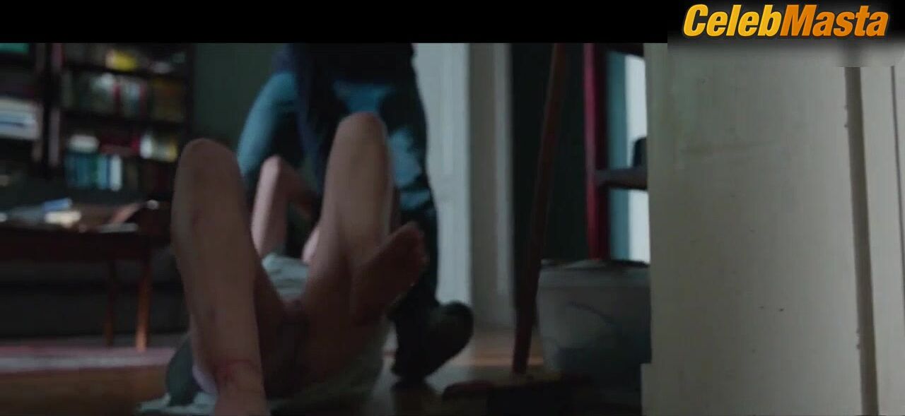 Teresa Palmer ’s Underwear Scene In Berlin Syndrome - Photo 2 of 5 photo 1