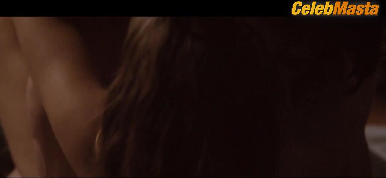 Teresa Palmer ’s Sexy Scene From 222 - Photo 2 of 5