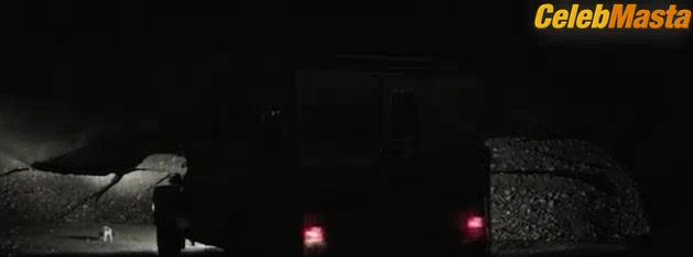Vanessa Hudgens Bush Scene From The Frozen Ground - Photo 2 of 5