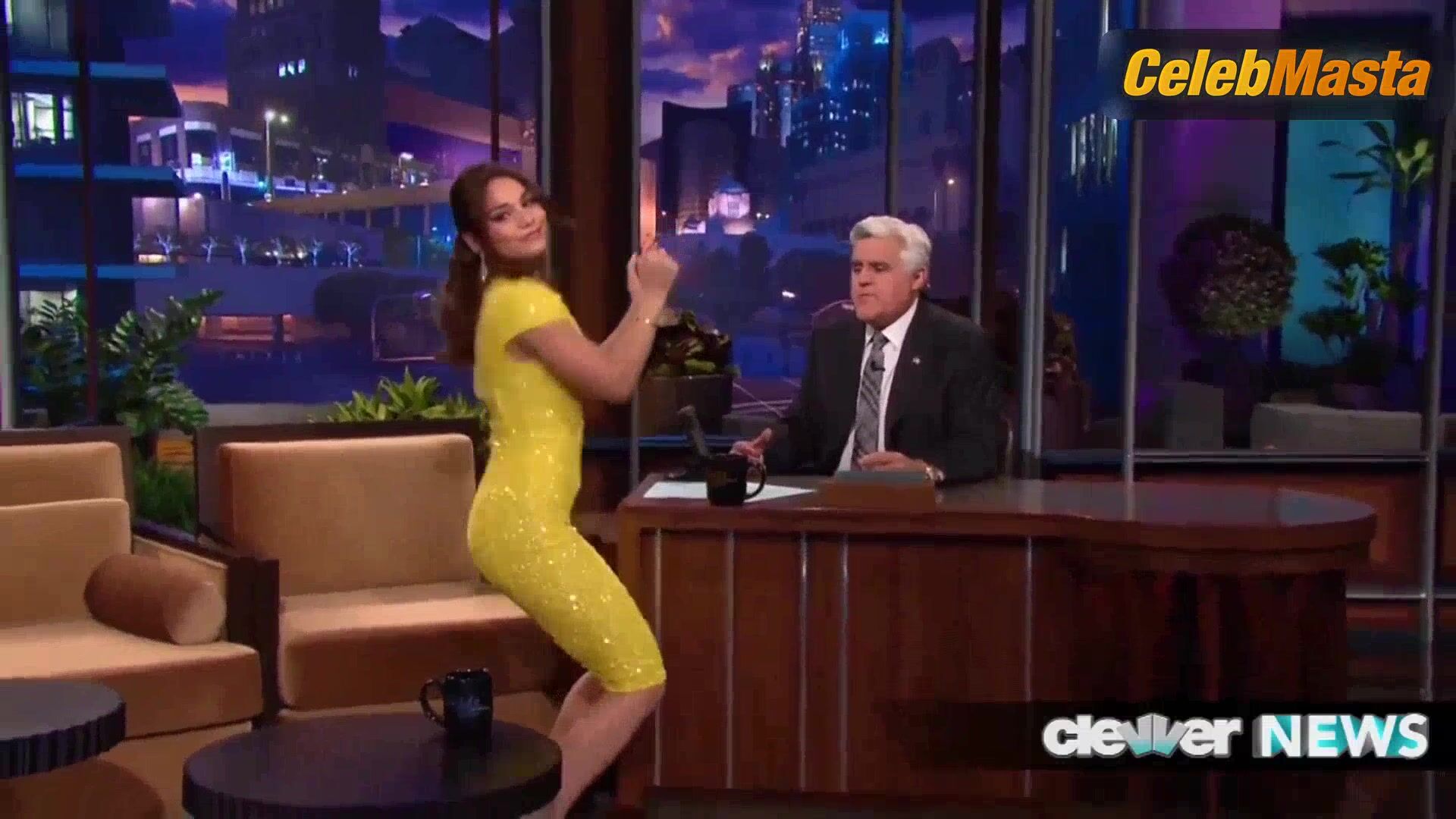 Vanessa Hudgens Ass Scene In The Tonight Show - Photo 2 of 5 photo 1