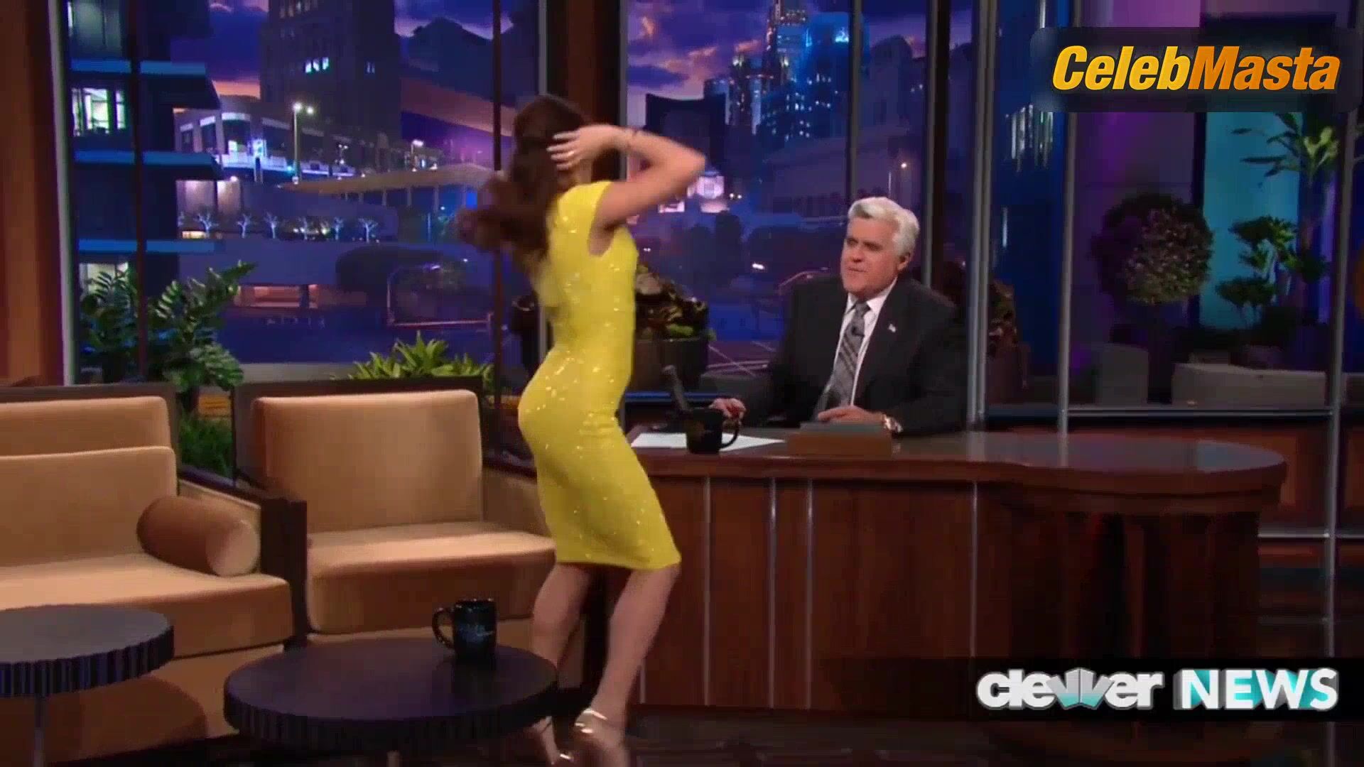 Vanessa Hudgens Ass Scene In The Tonight Show - Photo 2 of 5 photo 4