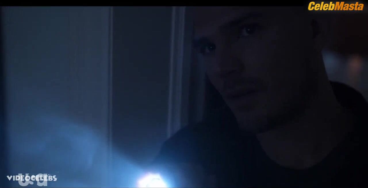 Willa Fitzgerald Bares Booty And Boobs Scene In Dare Me - Photo 2 of 5 photo 5