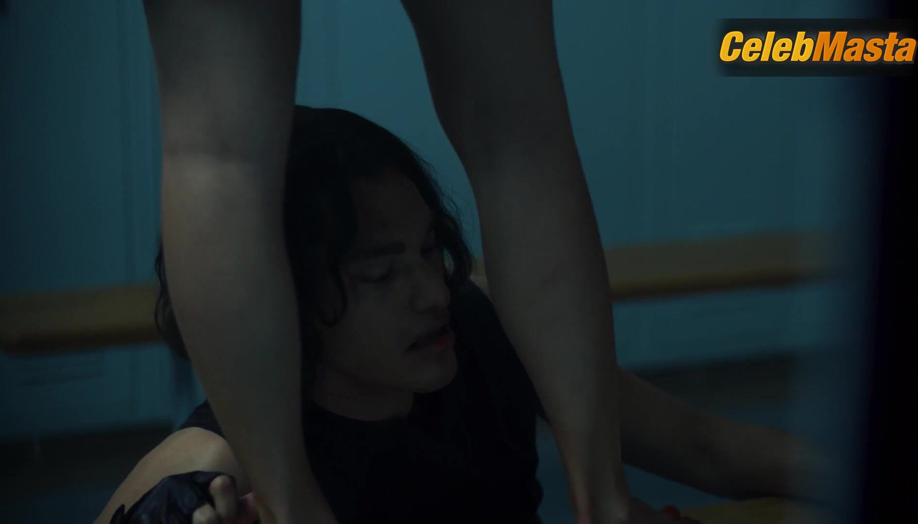 Billie Lourd ’s Underwear Scene From American - Photo 1 of 5