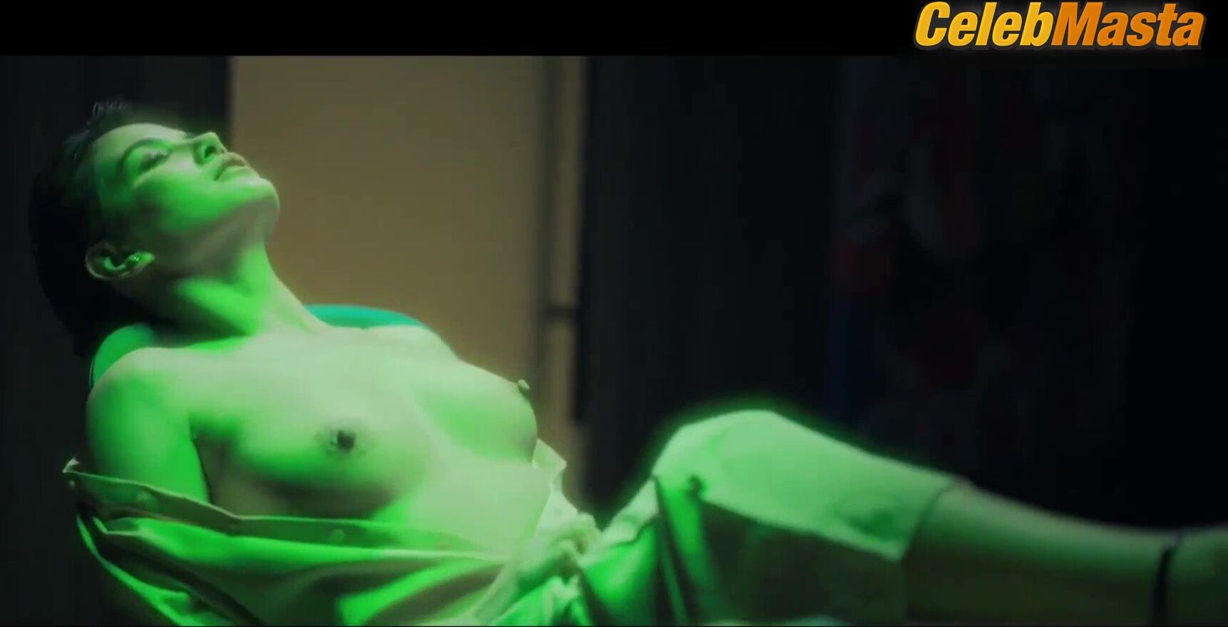Vern Kaye Tits Scene In Boss Ma’am - Photo 2 of 5 photo 5
