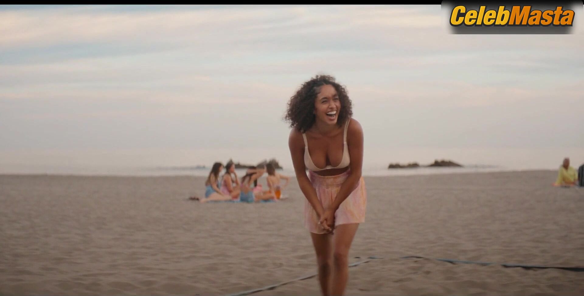 Eva Ruiz Nicole Wallace And Bares Swimsuit Scene In - Photo 3 of 5 photo 2