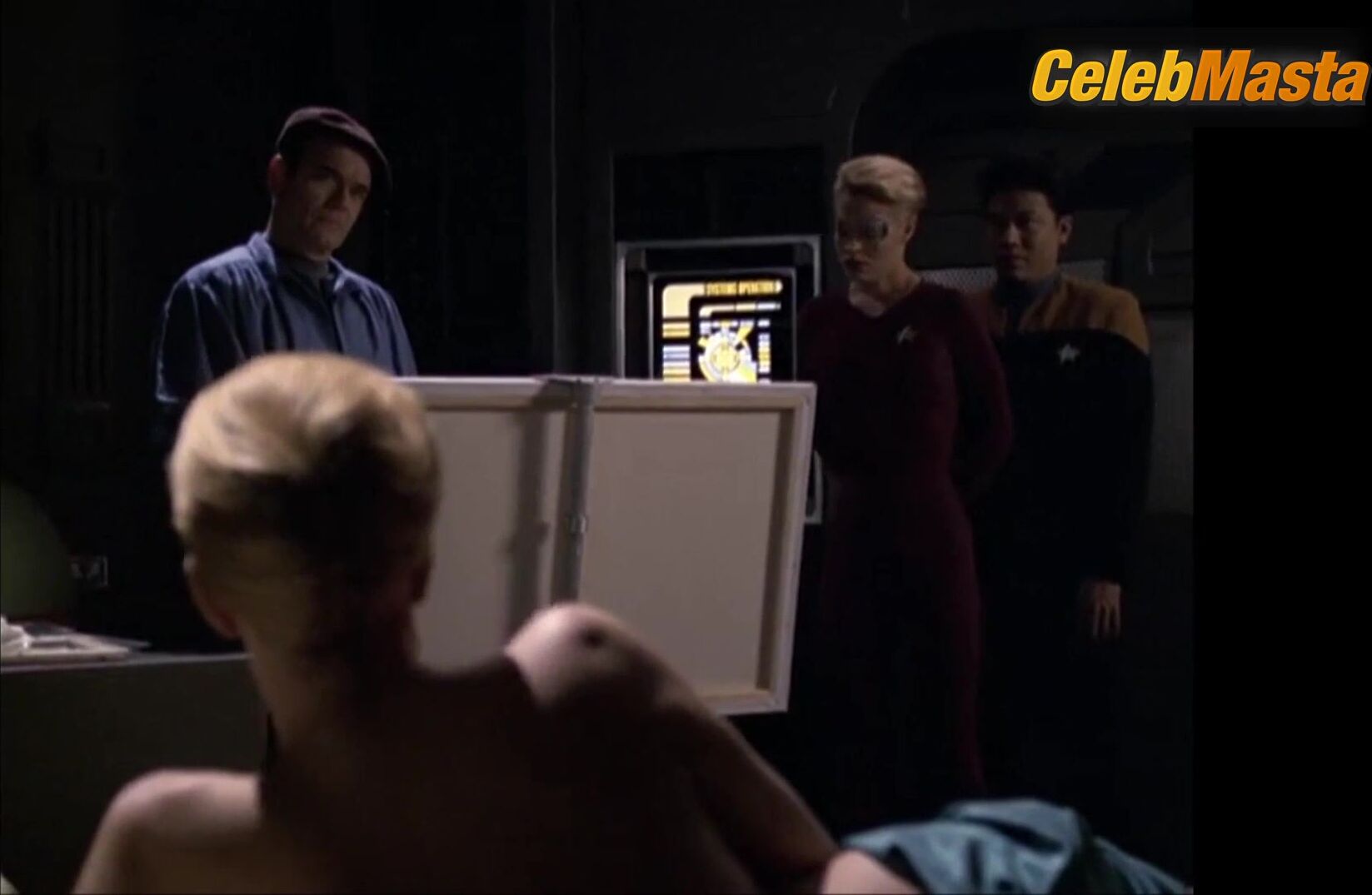 Jeri Ryan Flaunts Body Double Scene In Star Trek - Photo 2 of 5
