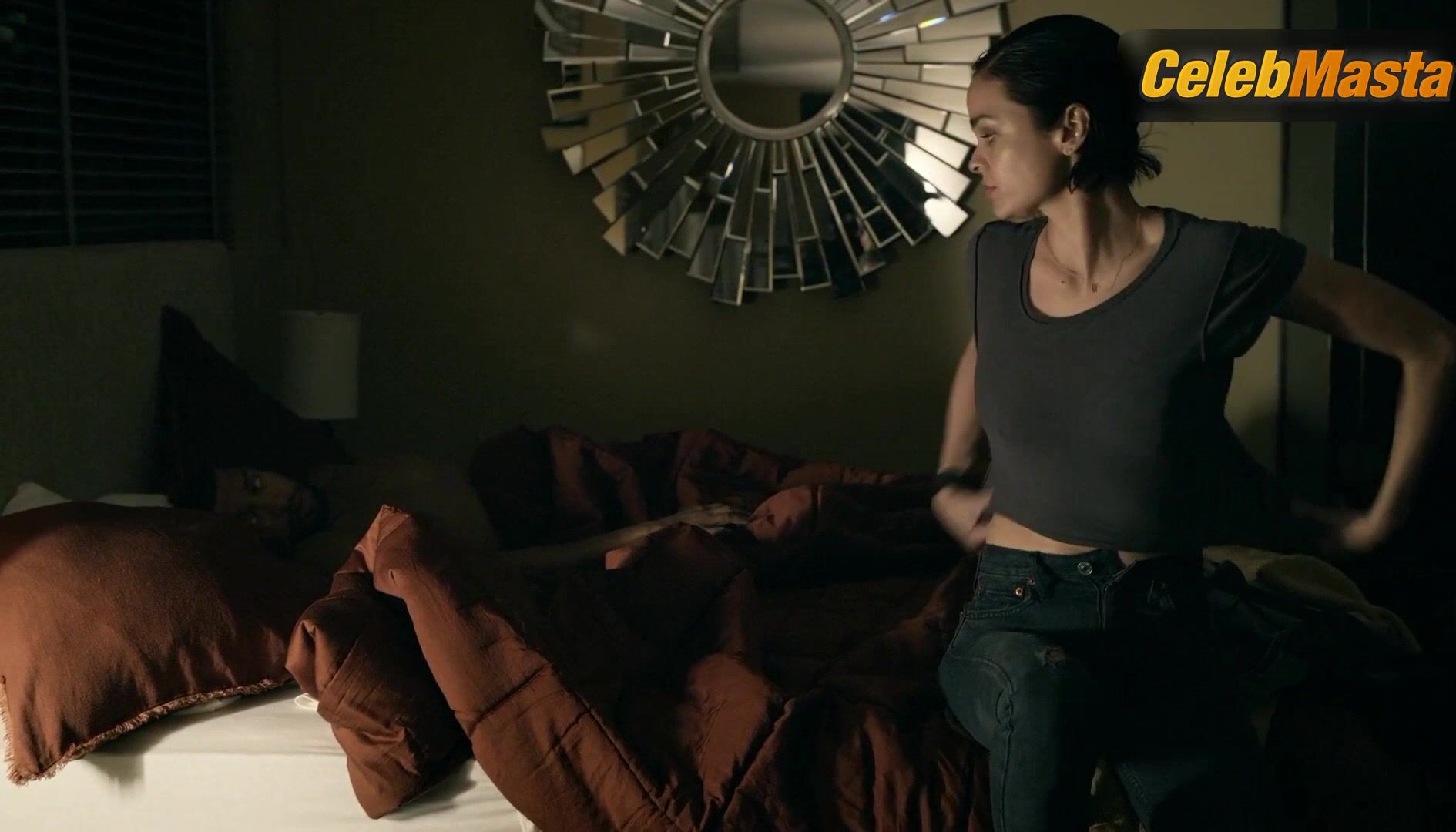 Lina Esco Flaunts Underwear Scene In S.w.a.t. - Photo 2 of 5 photo 4