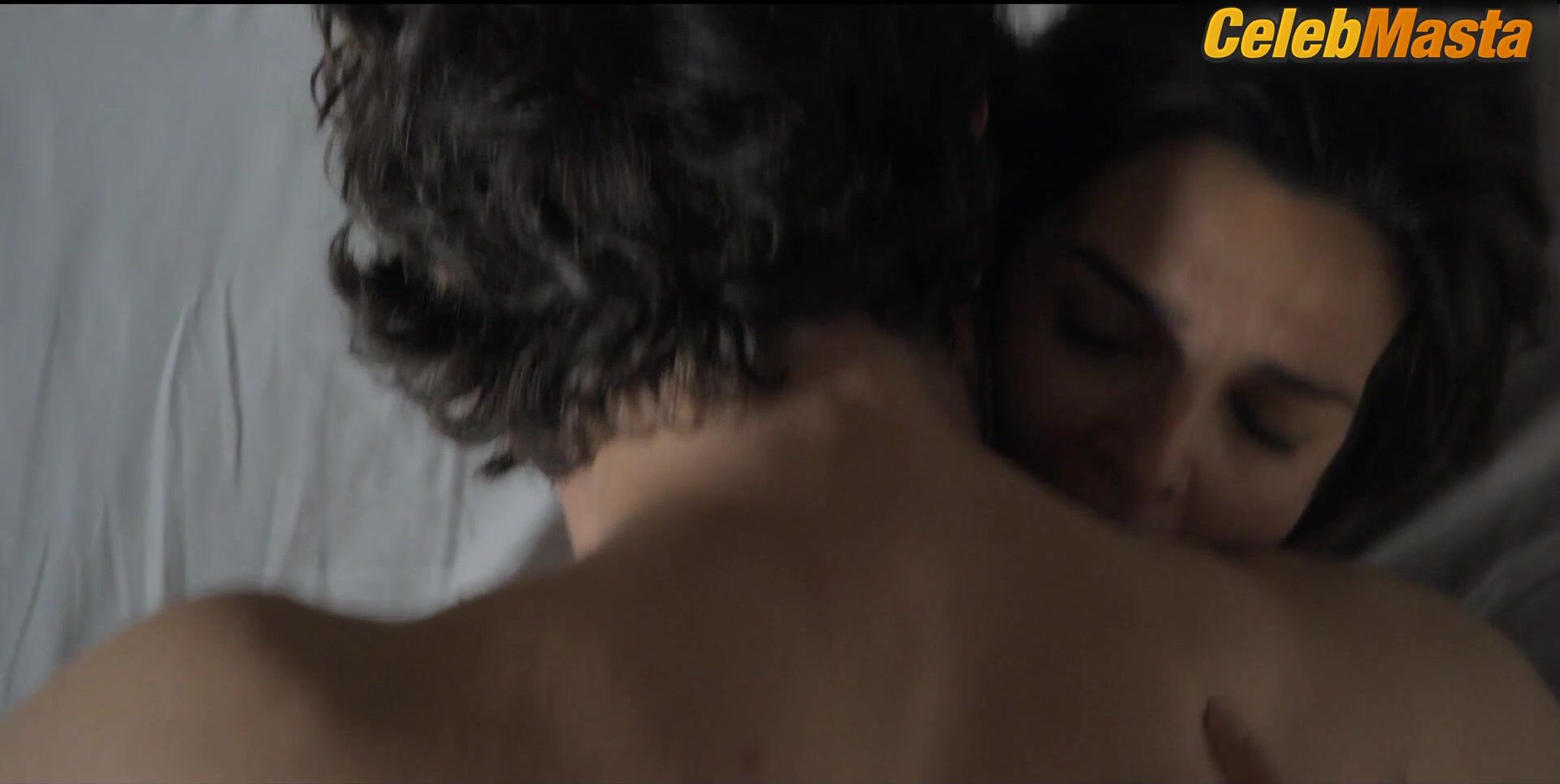 Clara Lago Bares Tits Scene In The Neighbor - Photo 1 of 5