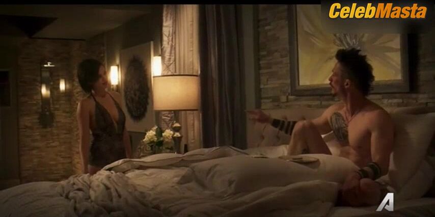 Lina Esco ’s Tits Scene From Kingdom - Photo 1 of 5 photo 5