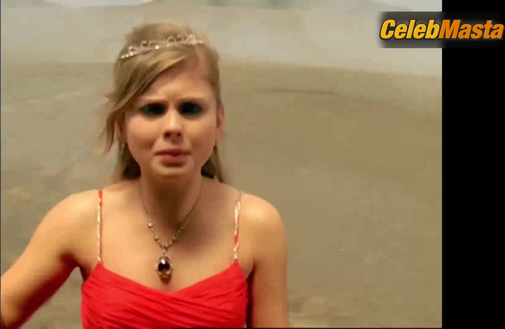 Rose Mciver Shows Off Sexy Scene In Power Rangers R.p.m - Photo 2 of 5 photo 4