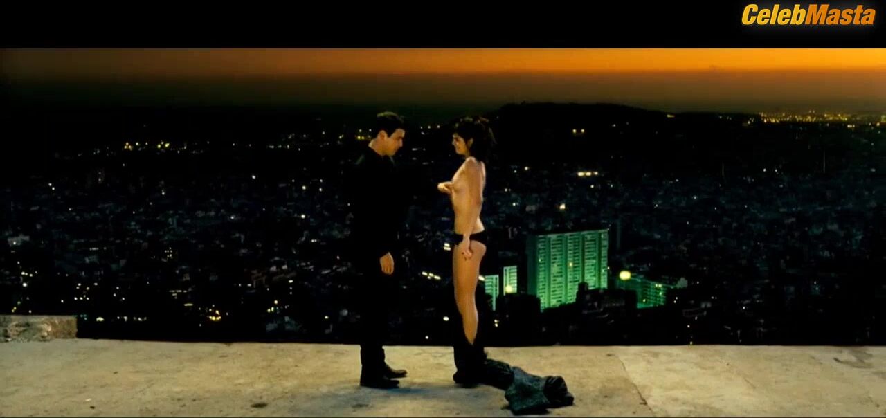 Clara Lago Tits Scene From I Want You - Photo 1 of 5 photo 2