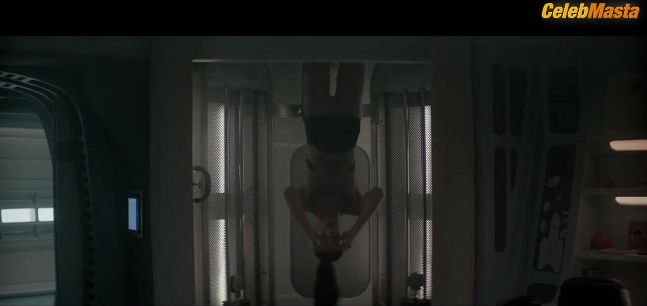 Clara Lago Sexy Scene From Orbita 9 - Photo 1 of 5