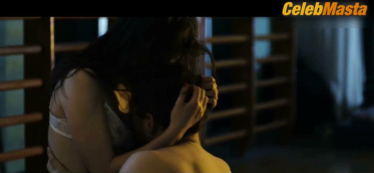 Astrid Berges-frisbey Reveals All In Scene From The Sex Of The - Photo 1 of 5 photo 2