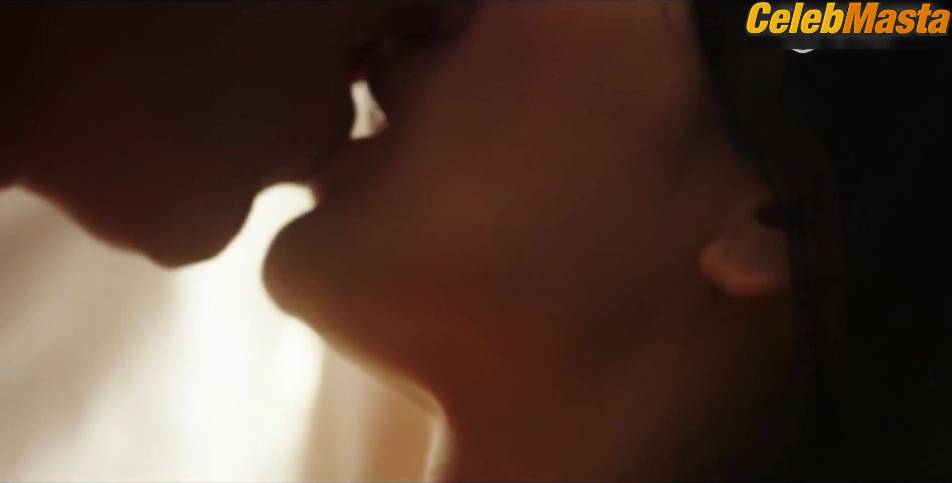 Song Hye Kyo ’s Sexy Scene From Now, We Are - Photo 3 of 5 photo 4