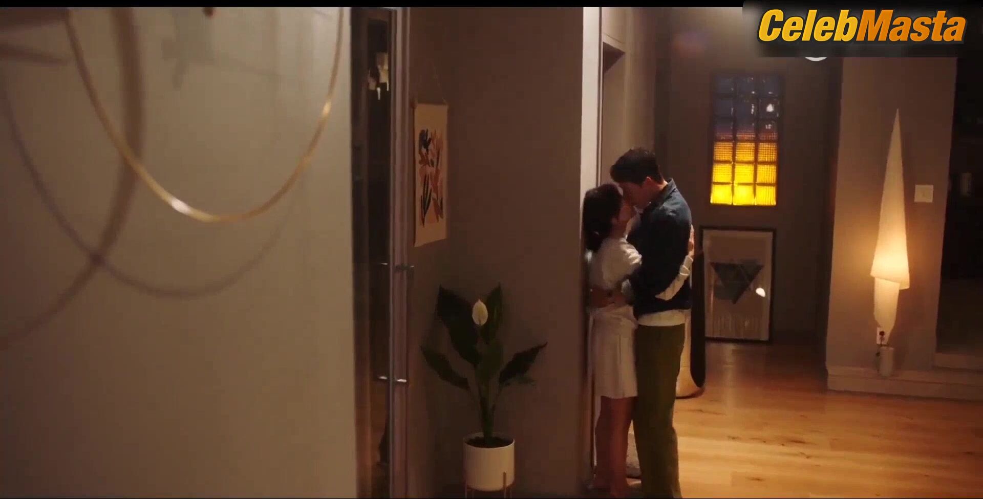 Song Hye Kyo Shows Sexy Scene In Now, We Are Breaking Up - Photo 3 of 5 photo 2