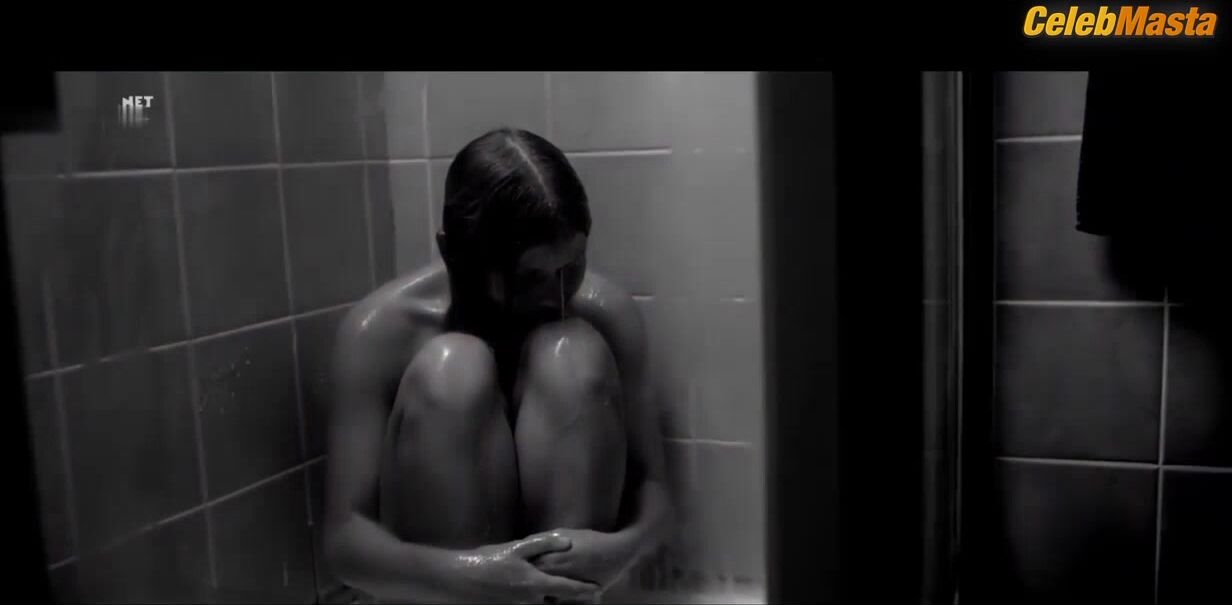 Rose Mciver Ass, Tits Scene From Blinder - Photo 3 of 5 photo 4