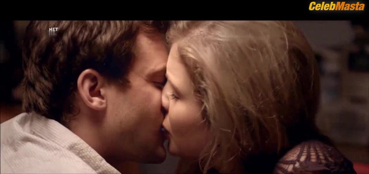 Rose Mciver Ass, Tits Scene From Blinder - Photo 3 of 5 photo 5