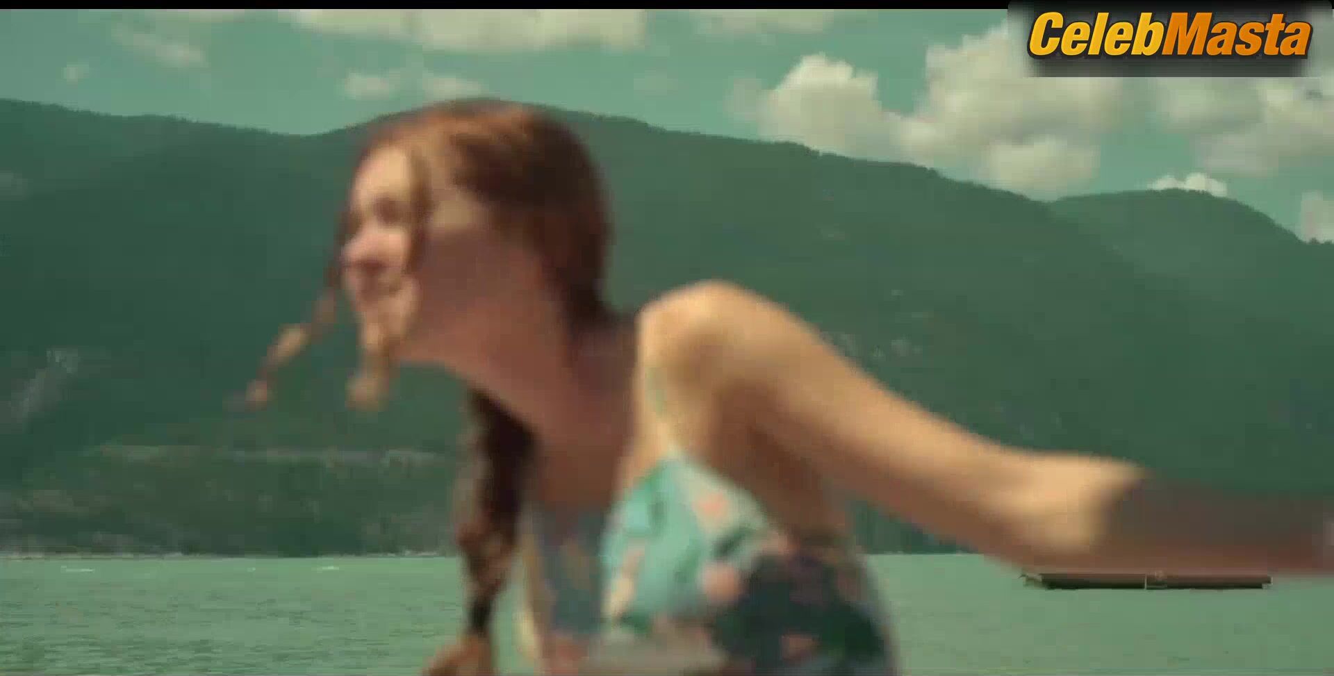 Abigail F. Cowen And Sadie Soverall’s Tits, Swimsuit - Photo 2 of 5