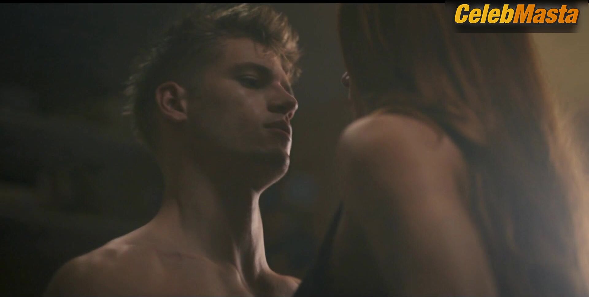 Abigail F. Cowen Reveals Hot Scene In Fate The Winx Saga - Photo 2 of 5
