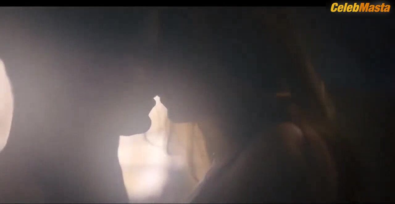 Abigail F. Cowen Shows Off Hot Scene In Fate The Winx Saga - Photo 1 of 5 photo 5