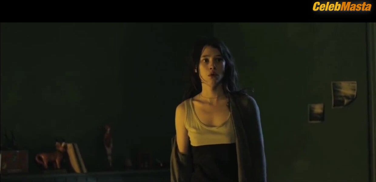 Astrid Berges-frisbey ’s Steamy Scene In The Sex Of The - Photo 1 of 5 photo 5