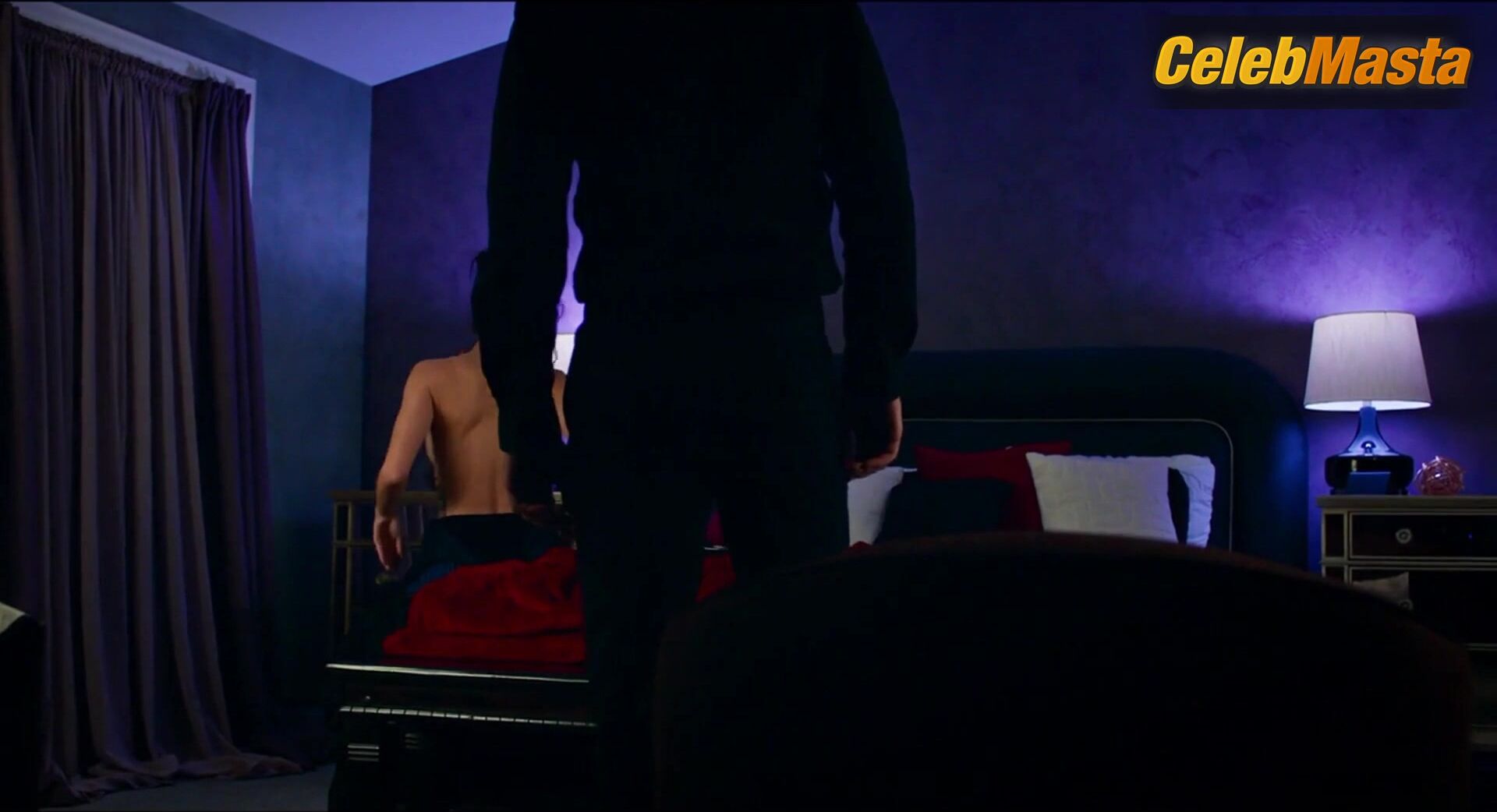 Tania Raymonde ’s Sexy Scene In Futra Days - Photo 1 of 5