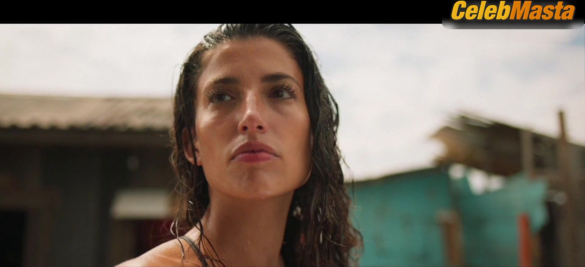 Tania Raymonde Bares Bikini In Scene From Deep Blue Sea 3 - Photo 2 of 5 photo 5