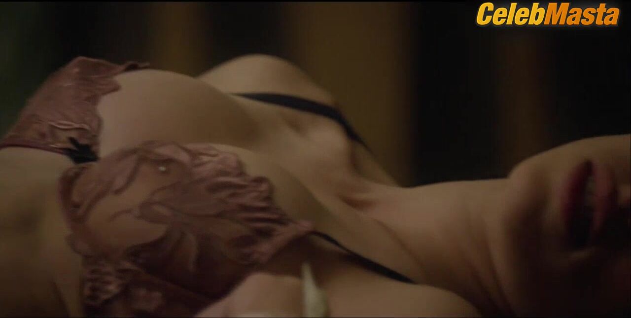 Tania Raymonde Reveals Underwear Scene In Goliath - Photo 1 of 5