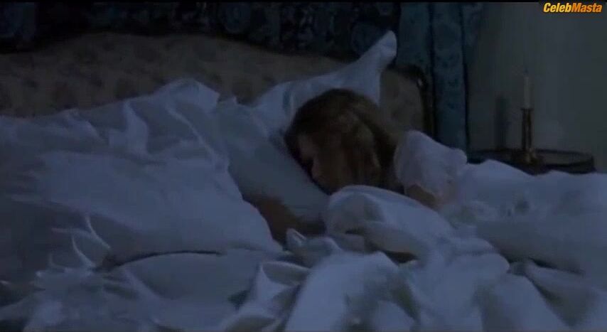 Clemence Poesy Sexy Scene From Le Grand Meaulnes - Photo 5 of 5 photo 1