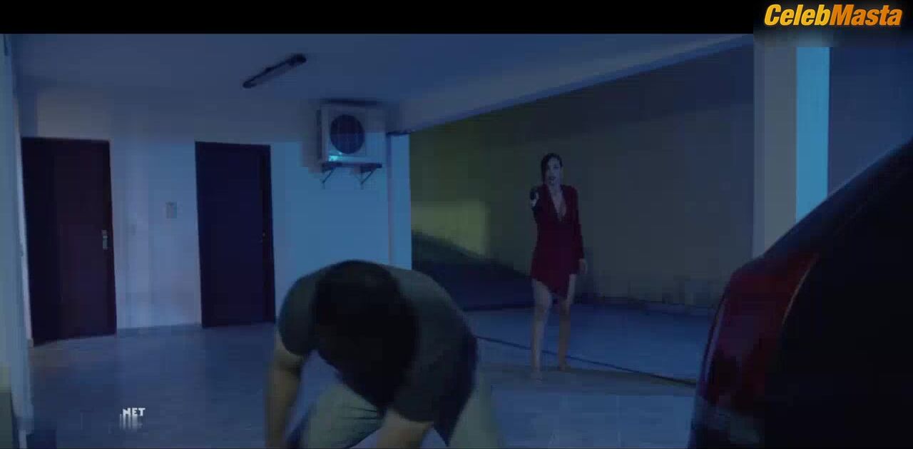 Aline Mineiro Tits Scene From Conspiracao Fatal - Photo 2 of 5 photo 4