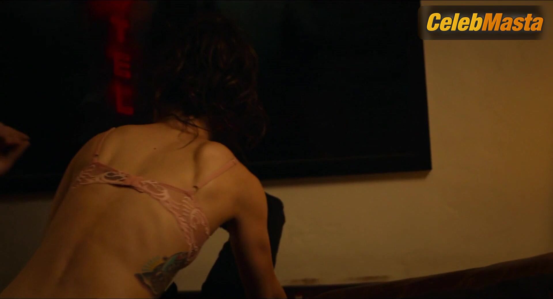 Tania Raymonde ’s Underwear Scene From Futra Days - Photo 1 of 5