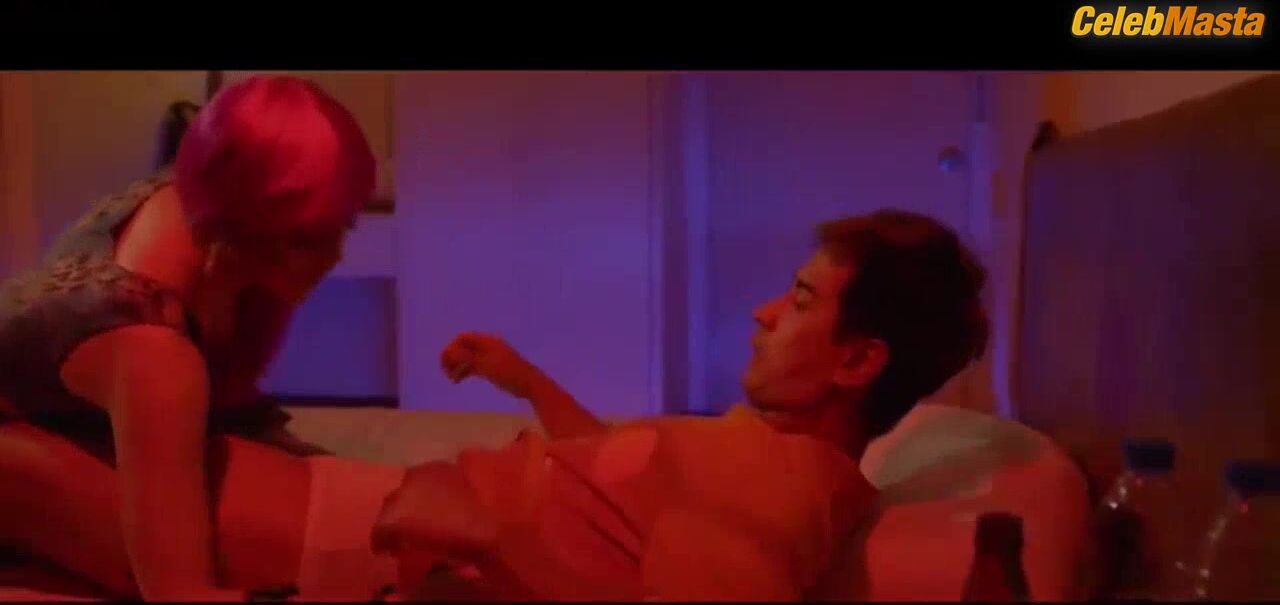 Sue Anna Ramirez Hot Scene In Cuddle Weather - Photo 3 of 5 photo 5