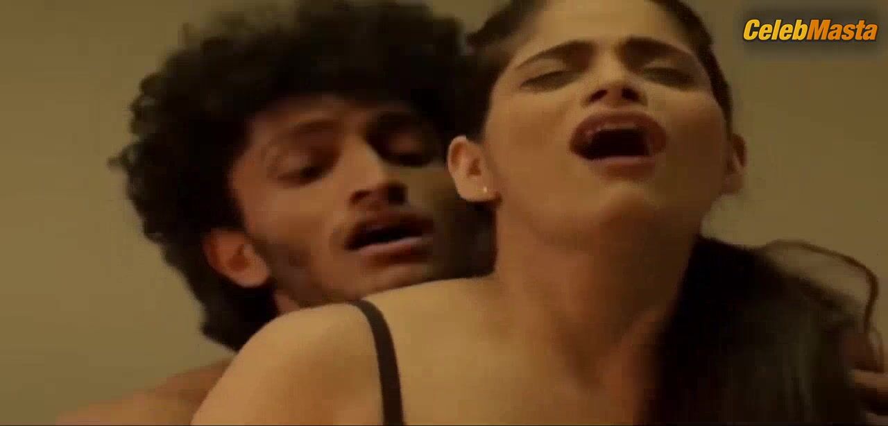 Sreoshi Chatterjee Reveals Butt, Breasts Scene In Chhupi Nazar - Photo 2 of 5 photo 5