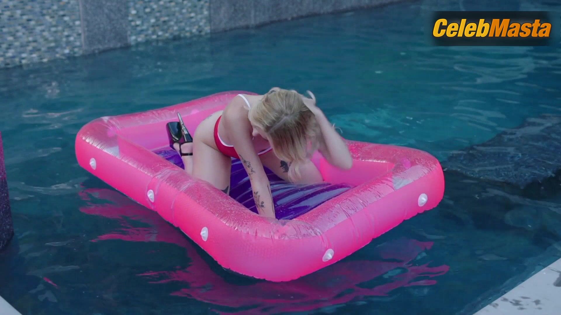 Charlotte Cross Sofia Kappel And Swimsuit, Tits Scene From - Photo 1 of 5 photo 4