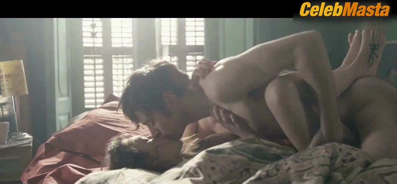 Astrid Berges-frisbey Tits, Ass Scene From The Sex Of The Angels - Photo 1 of 5 photo 2