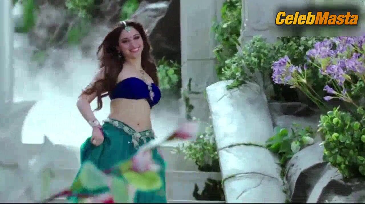 Tamanna Bhatia Tits Scene From Baahubali The Beginning - Photo 1 of 5 photo 2