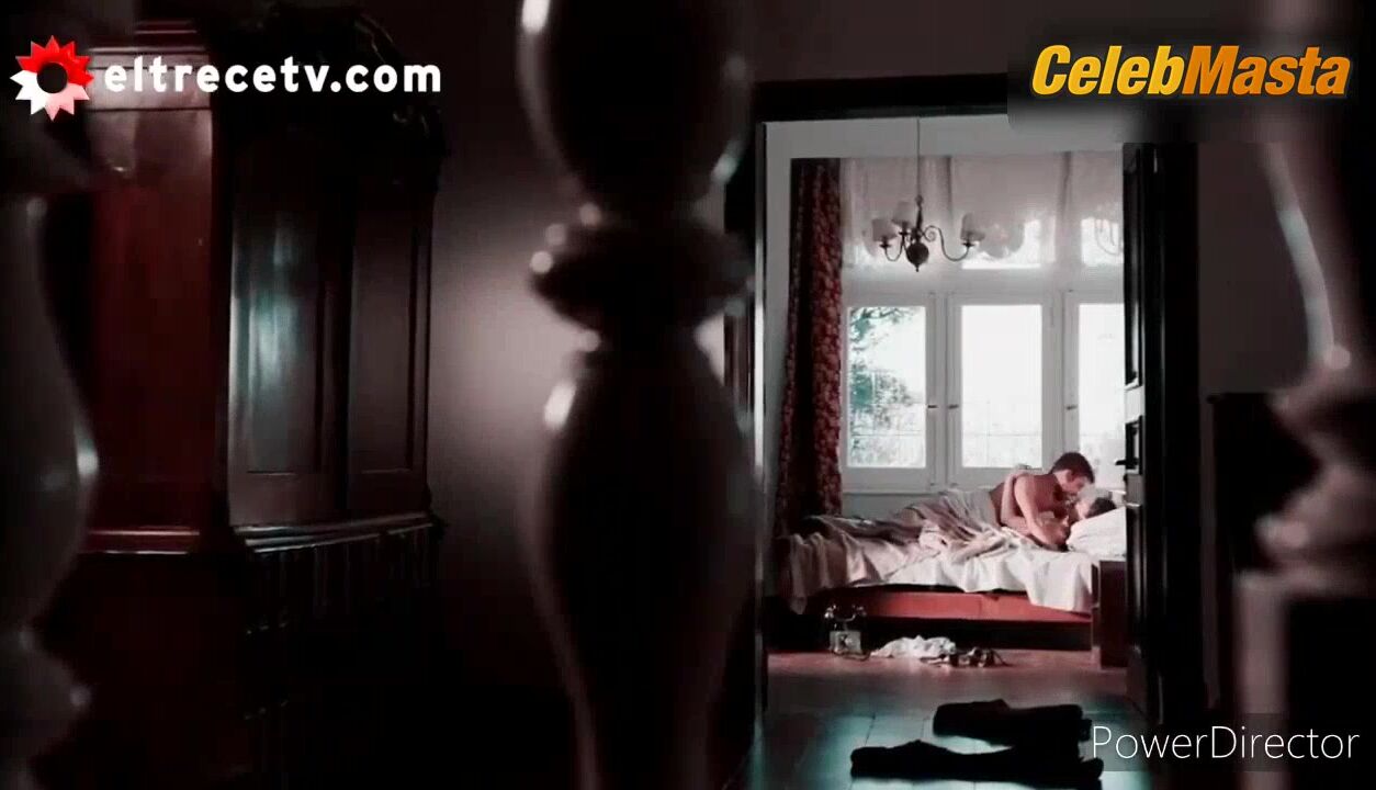 Delfina Chaves Bares Racy Scene In Argentina, Tierra De - Photo 1 of 5