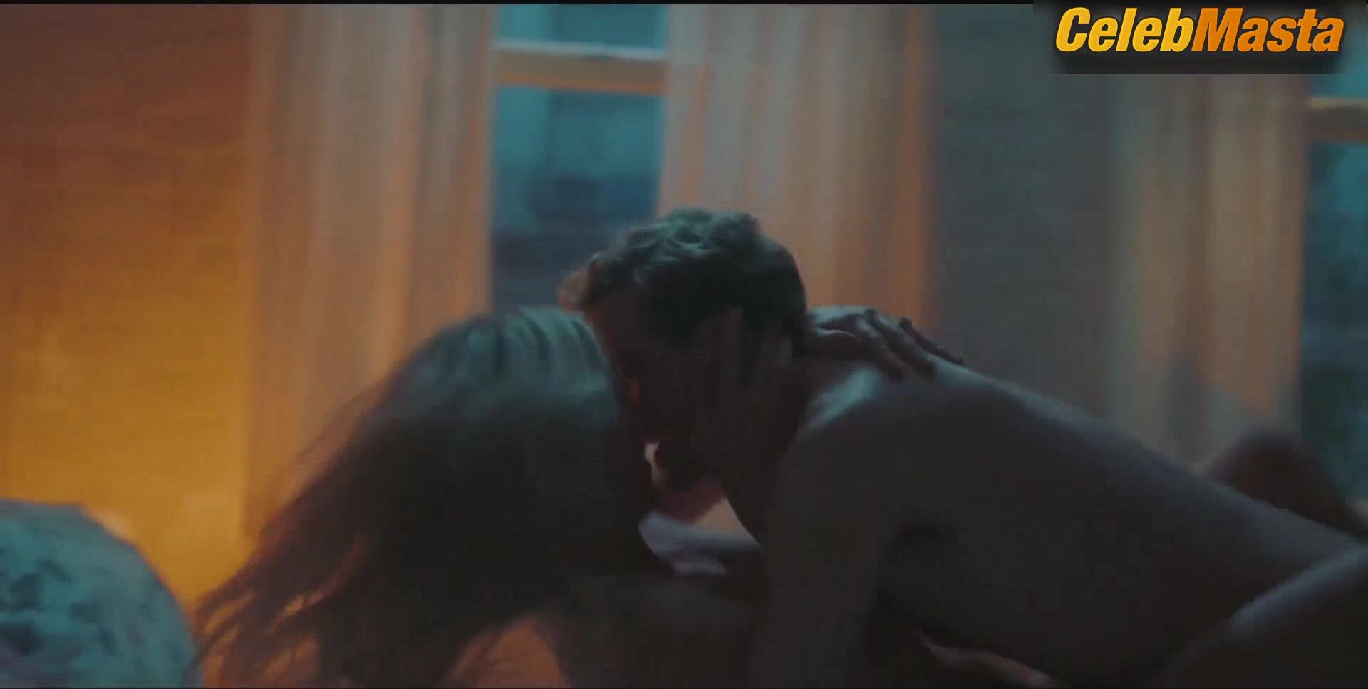 Delfina Chaves Boobs, Underwear Scene In Maxima - Photo 3 of 5 photo 5