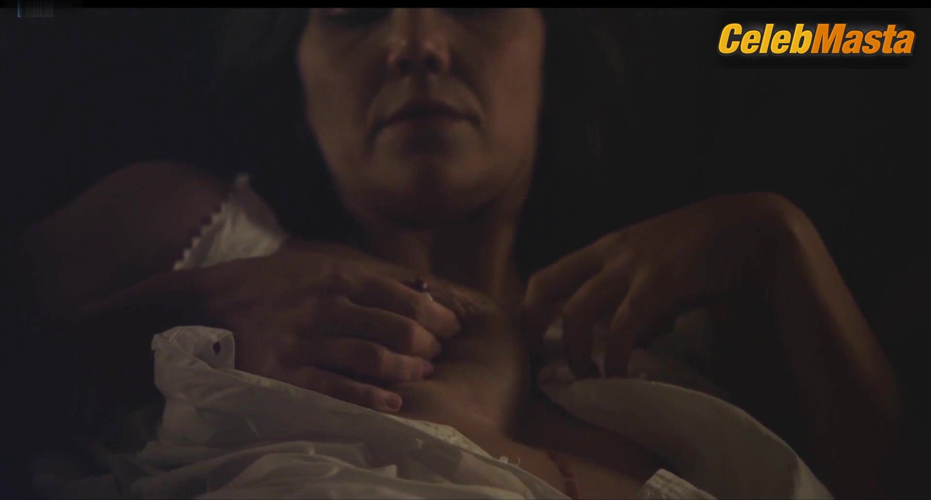 Maggie Gyllenhaal Tits Scene From River Of Fundament - Photo 2 of 5
