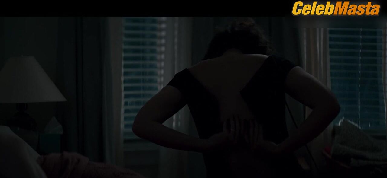 Maggie Gyllenhaal Bares Boobs In Scene From The Kindergarten - Photo 1 of 5