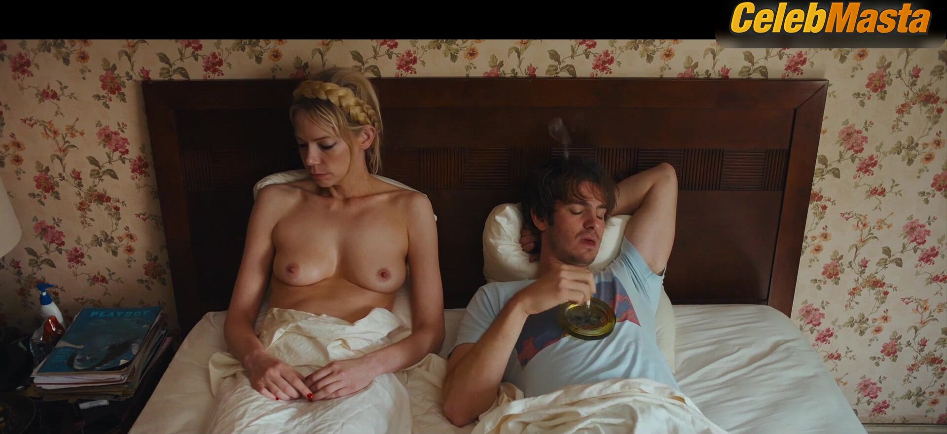 Riki Lindhome ’s Tits Scene In Under The Silver Lake - Photo 2 of 5 photo 4
