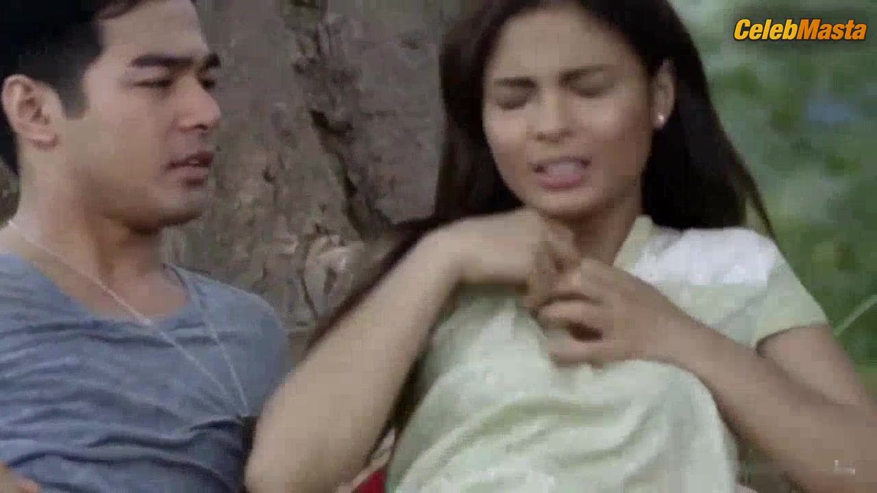 Lovi Poe Boobs, Underwear Scene In Guniguni - Photo 2 of 5