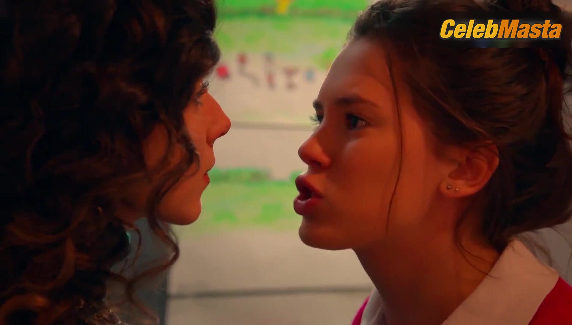 Delfina Chaves Lesbian Scene From Amar, Despues De Amar - Photo 3 of 5 photo 4