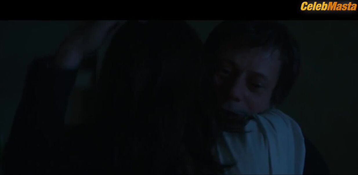 Marine Vacth ’s Booty Scene In Families - Photo 2 of 5 photo 1