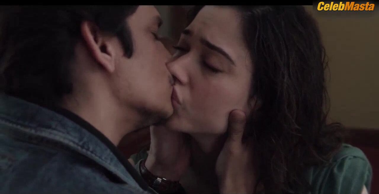Tamanna Bhatia Bares Booty, Boobs Scene In Lust Stories 2 - Photo 1 of 5 photo 2